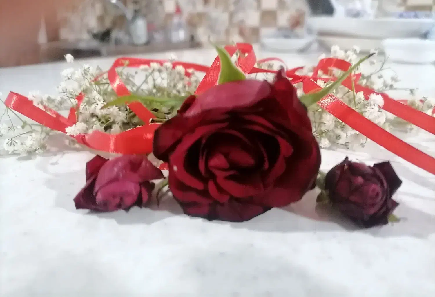 انواع گل را روز مادر|گل مصنوعی|قم, چهل درخت‎|دیوار