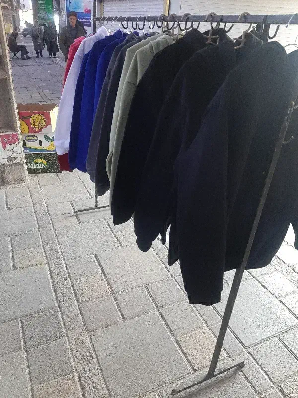 هودی|لباس|اسفراین, |دیوار