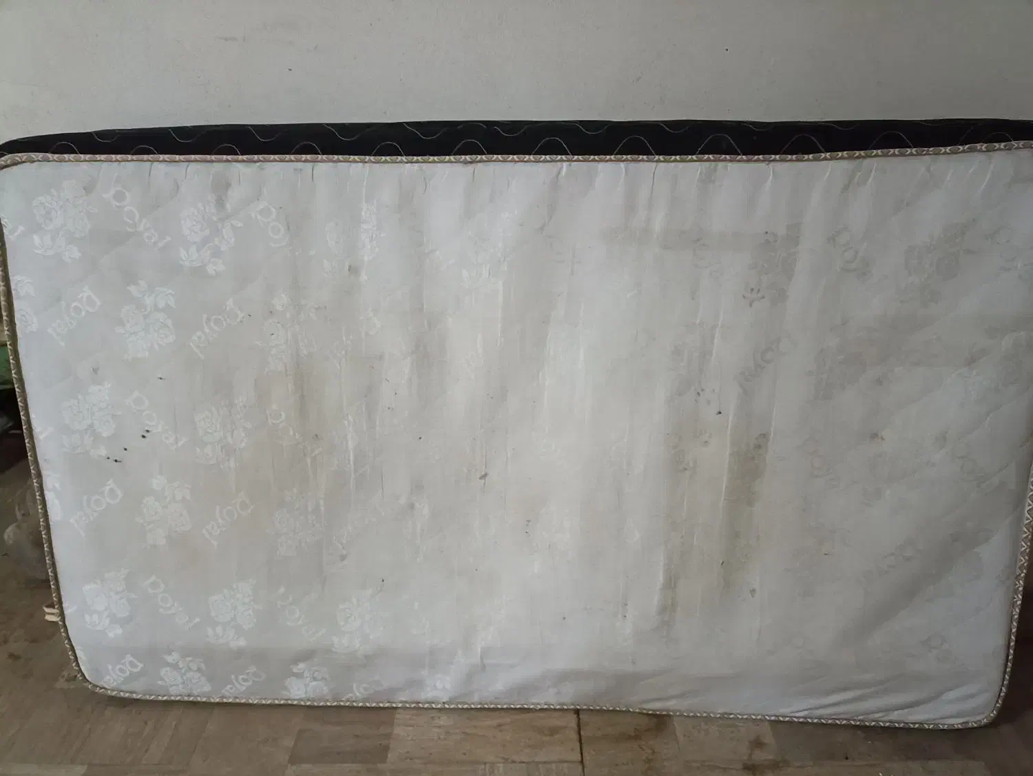 خوشخواب|تشک تختخواب|طرقبه, |دیوار