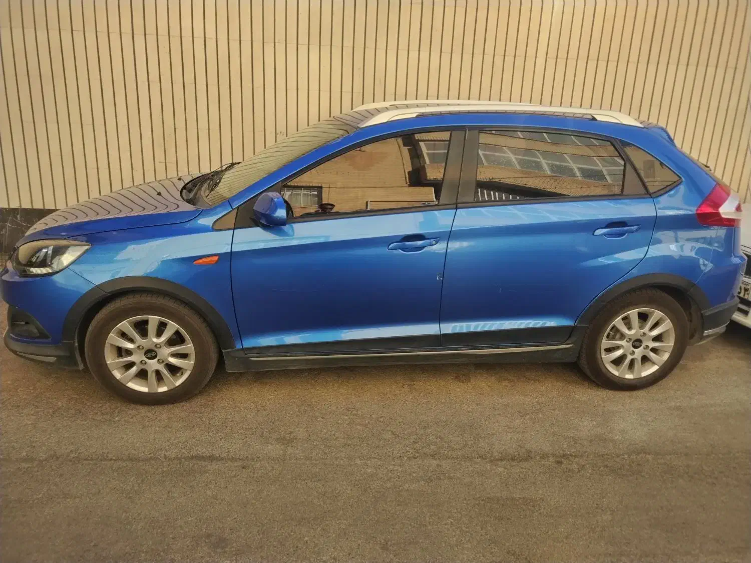 ام وی ام ۳۱۵|خودرو سواری و وانت|برخوار, |دیوار