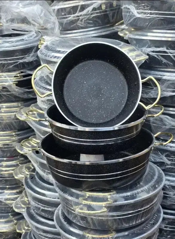 سه تابه گرانیتی|ظروف پخت‌وپز|بابل, |دیوار