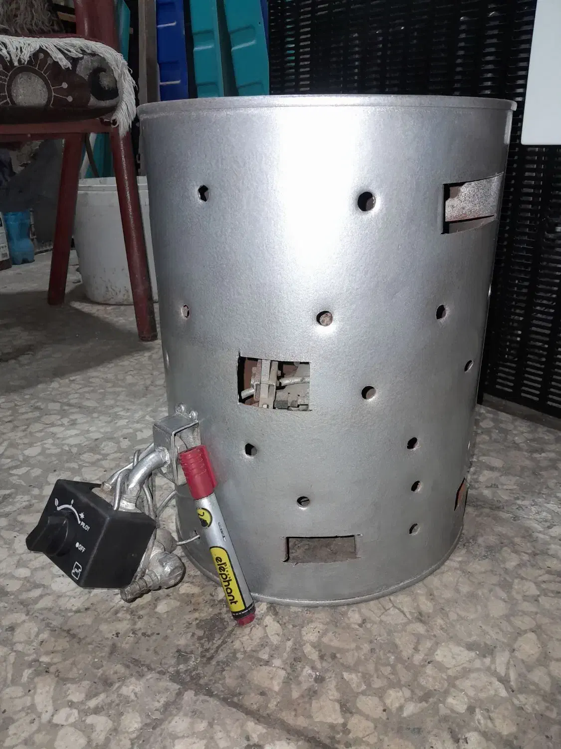 بخاری کارگاهی هم ساده هم با دستگاه ترموکوبل دار|بخاری، هیتر، شومینه|نیشابور, شهرک رسولی|دیوار