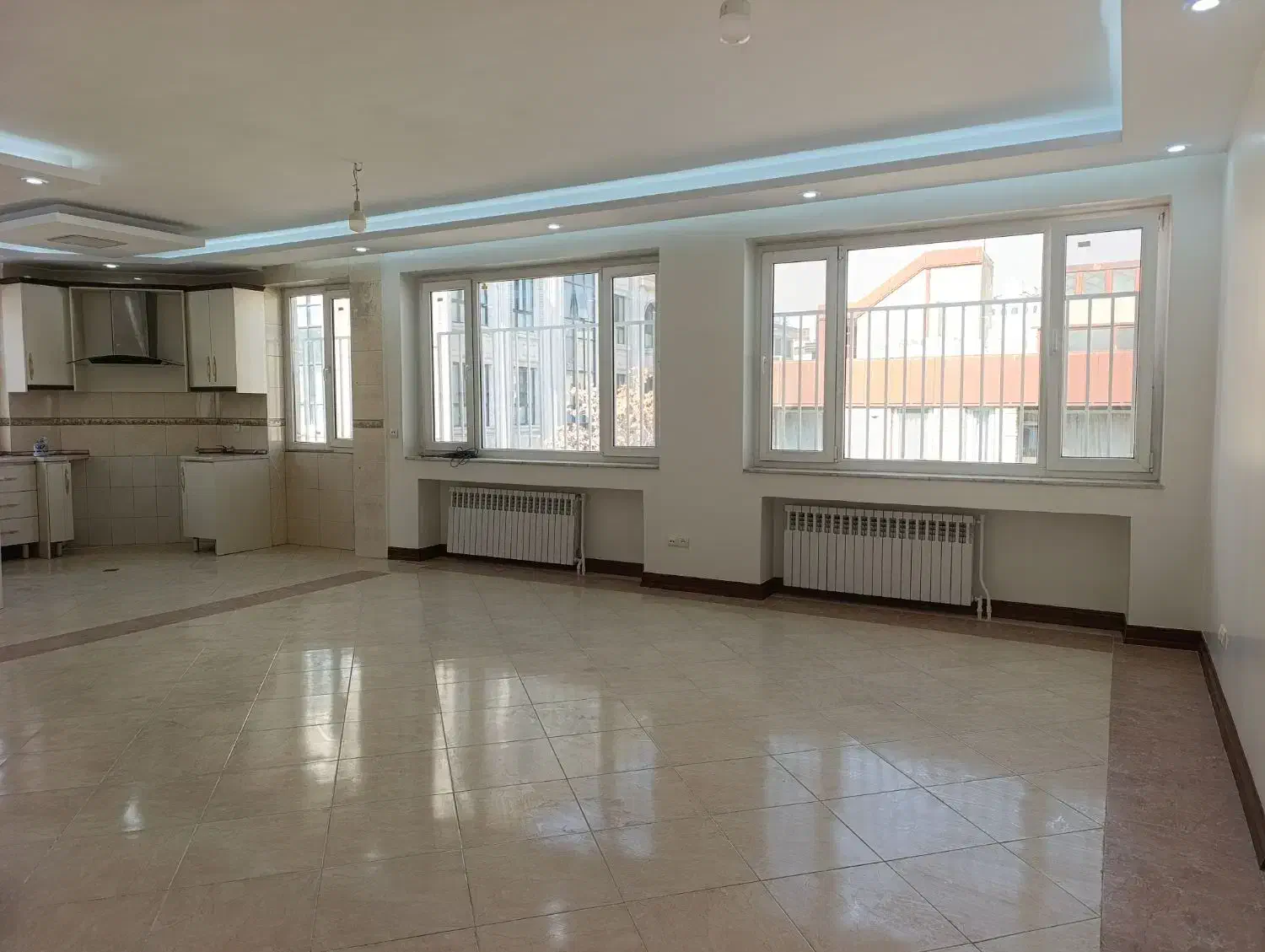 بلوار مینا/125متر/3خواب با امکانات/قابل تبدیل