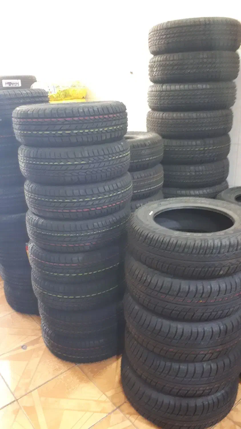 لاستیک بارز و کویر قیمت دولتی|قطعات یدکی و لوازم جانبی|شیراز, فرگاز|دیوار