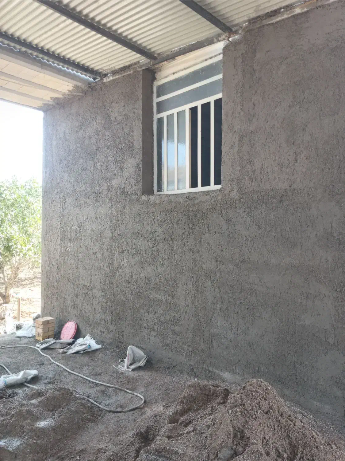 سیمان کاری دیوار چینی شیب بندی سیمان سفیدجدول کاری|خدمات پیشه و مهارت|میبد, |دیوار