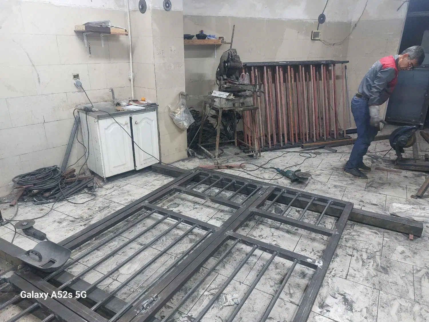 ساخت درب اسکلت نرده|خدمات پیشه و مهارت|بومهن, |دیوار