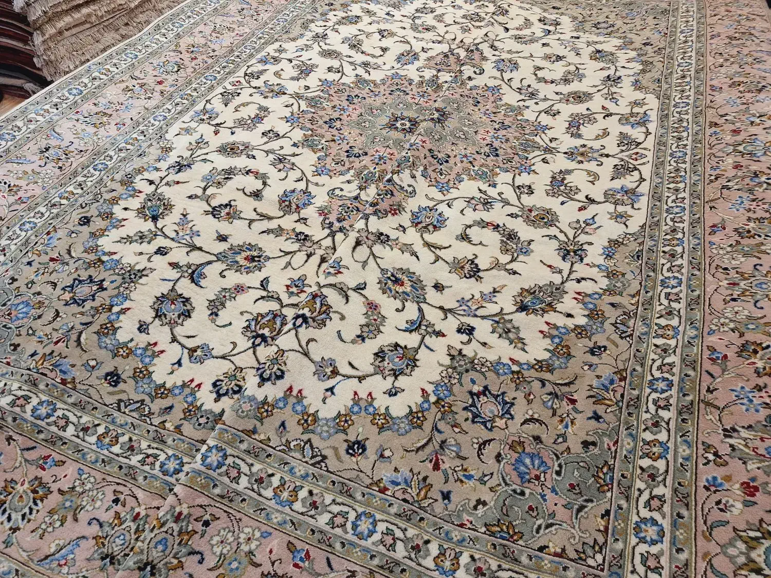 جفت قالی ۹متری کرم گلبهی کاشان دستباف|فرش|تهران, اکباتان|دیوار