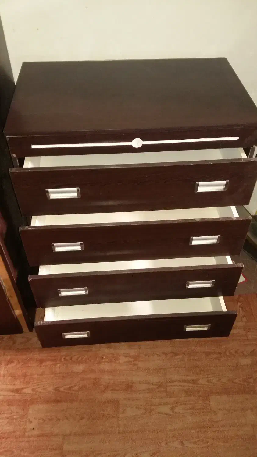 دلاور و گاز سینجر|مبلمان خانگی و میز عسلی|رشت, پیرکلاچای|دیوار