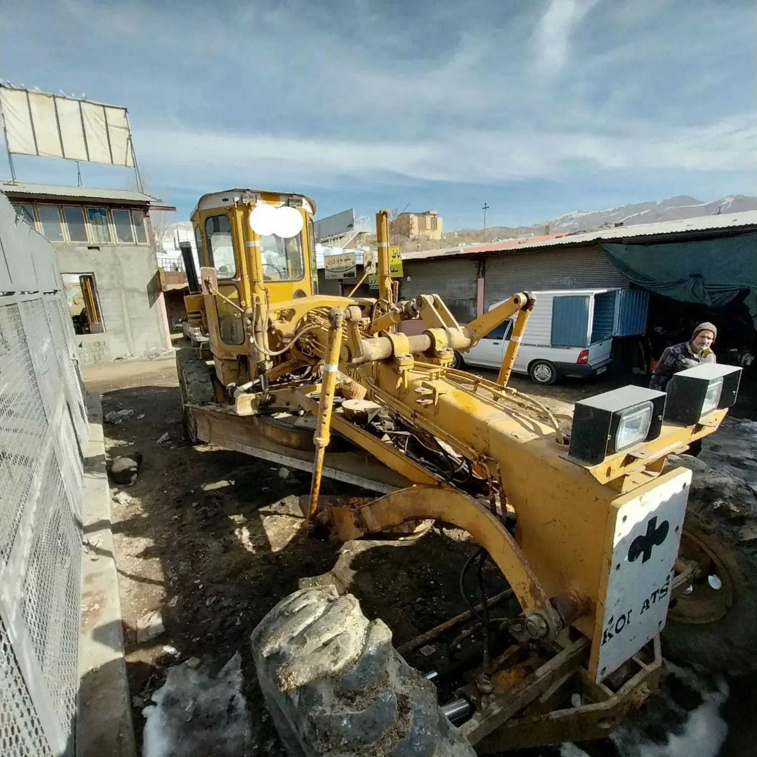 گریدر کوماتسو|خودرو سنگین|رودهن, |دیوار