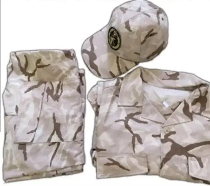 لباس سرباز|لباس|ساوه, |دیوار