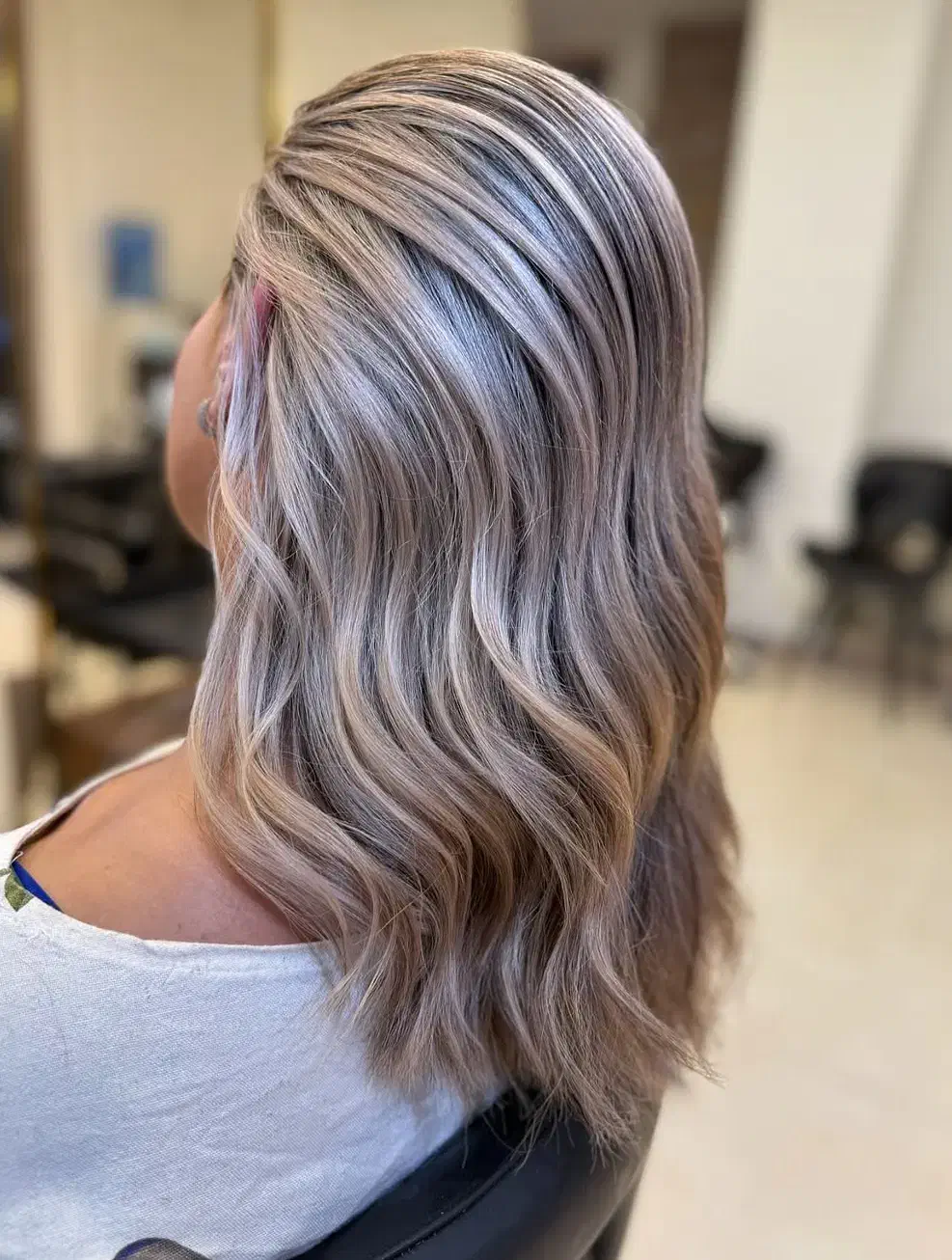 تخفیف ویژه رنگ و لایت|خدمات آرایشگری و زیبایی|تهران, تهرانپارس غربی|دیوار