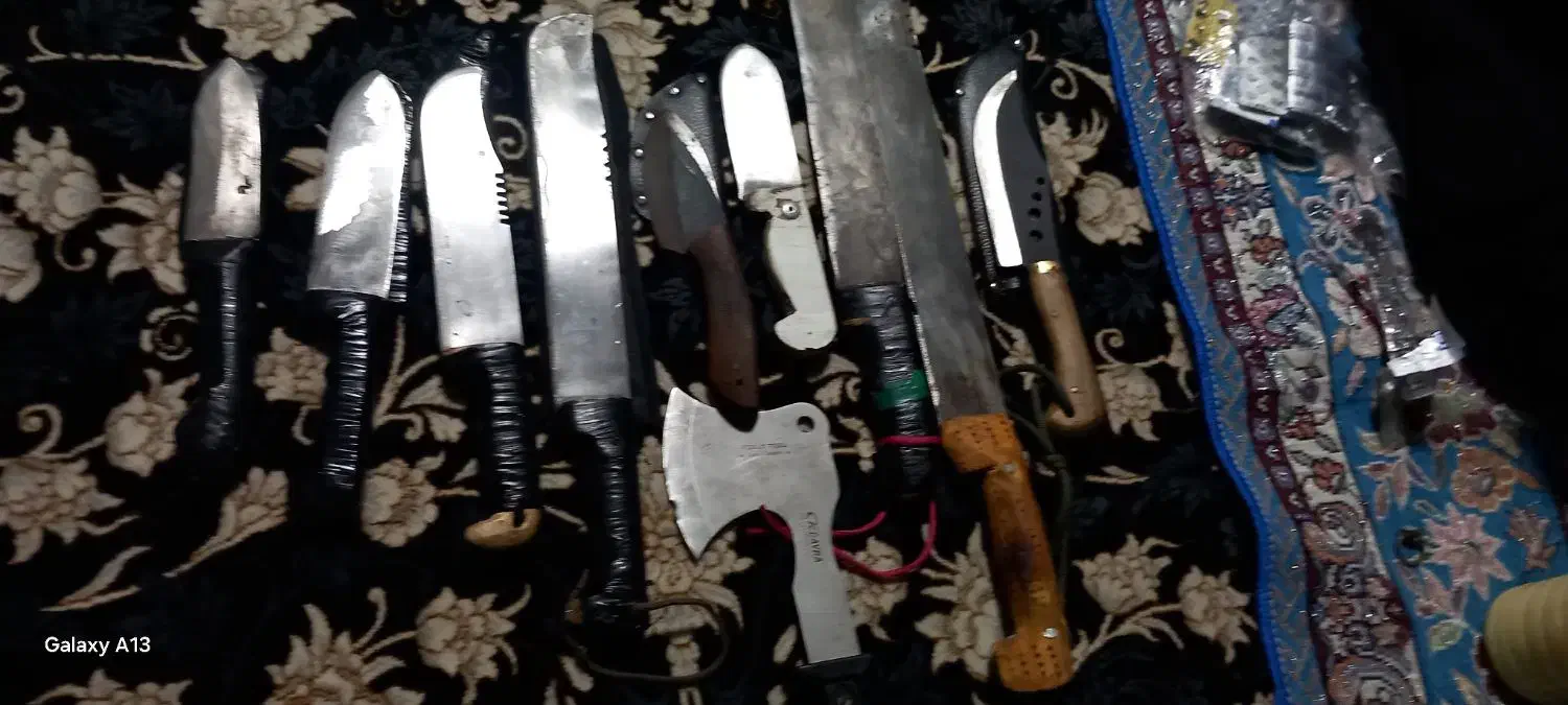 چاقو و شمشیر|کلکسیون اشیاء عتیقه|کرمانشاه, |دیوار