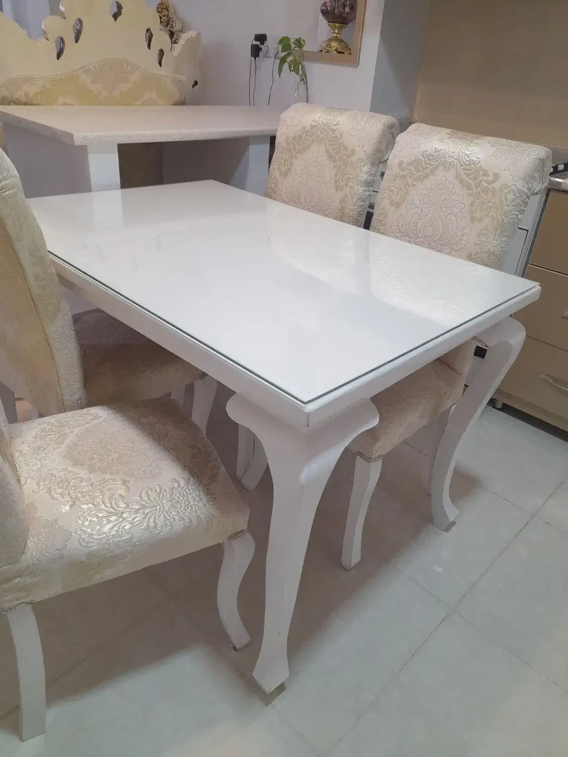 میز ناهارخوری|میز و صندلی غذاخوری|لنجان, |دیوار