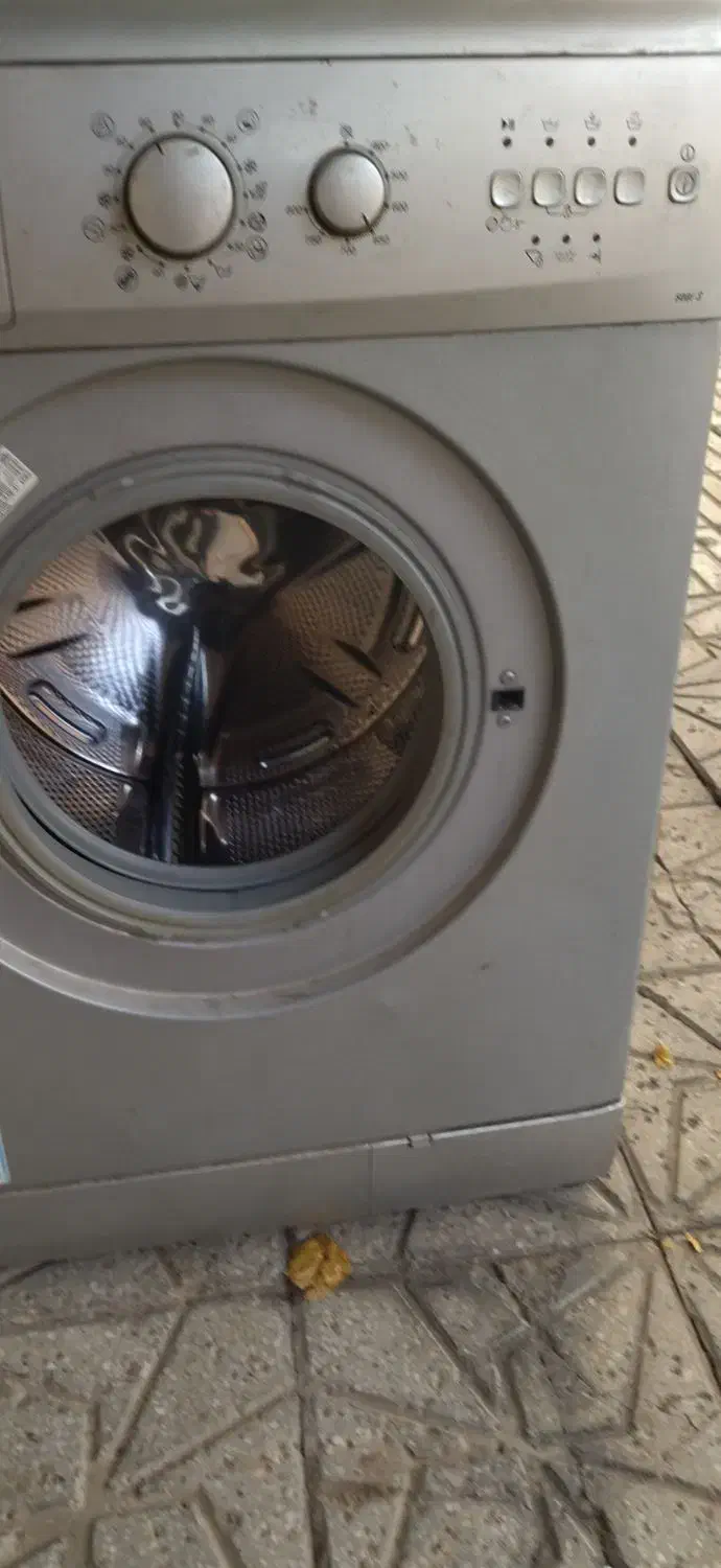 لباسشویی درحدنو سالم|ماشین لباسشویی و خشک‌کن لباس|کاشمر, |دیوار