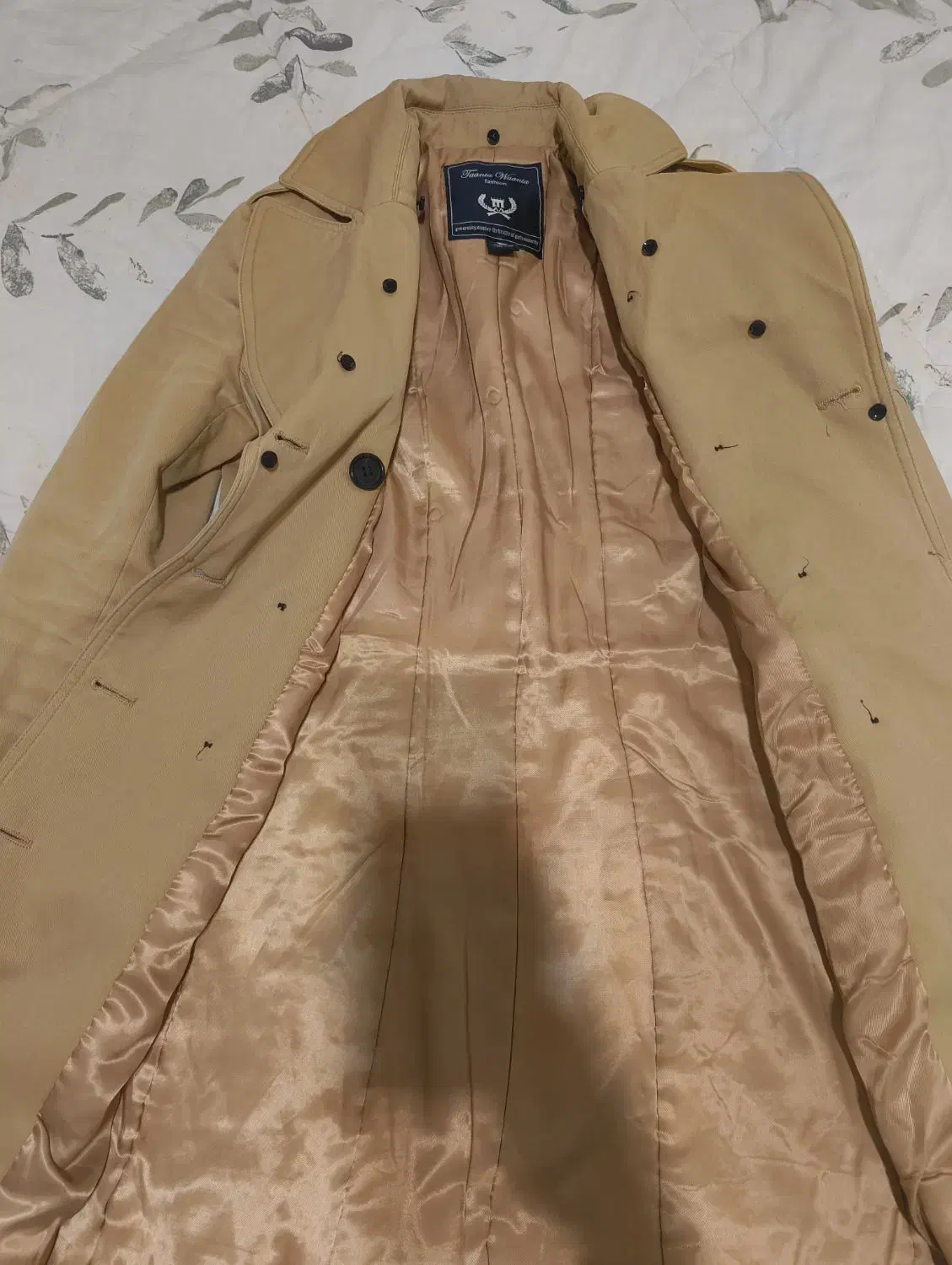 بارونی ترک|لباس|ری, فیروزآبادی|دیوار