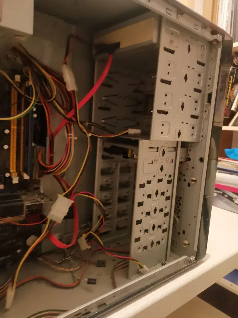 ۲عدد کیس کامپیوتر|رایانه رومیزی|تهران, گیشا|دیوار