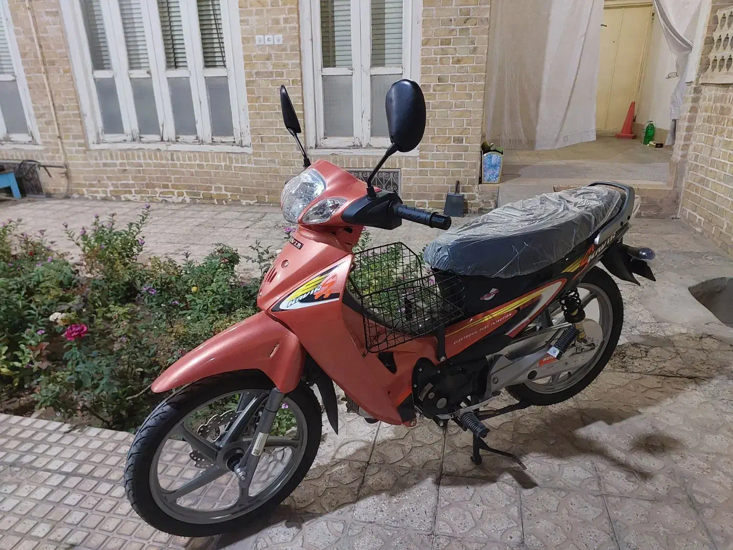 موتور بی کلاچ ۱۴۰۲ تمیز|موتورسیکلت|یزد, |دیوار