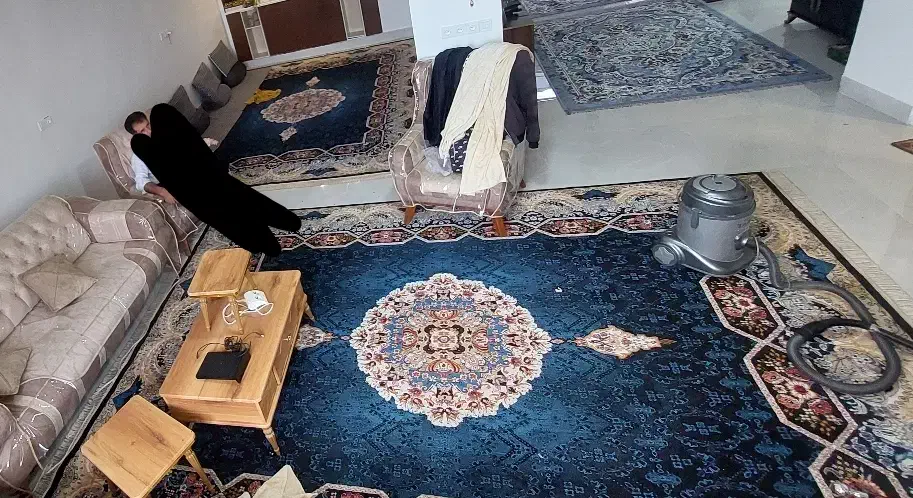 تعدادی وسایل خانه و قالی|فرش|شوشتر, |دیوار