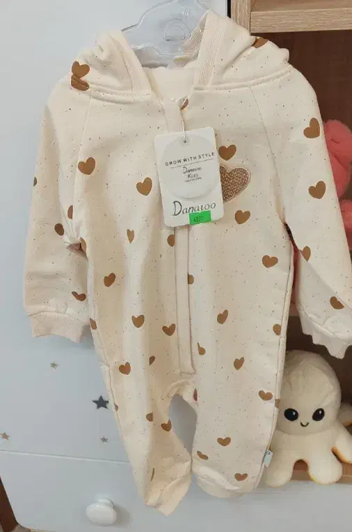 سرهمی نوزادی داخل کرک سایز۲|کفش و لباس بچه|اصفهان, گلزار|دیوار