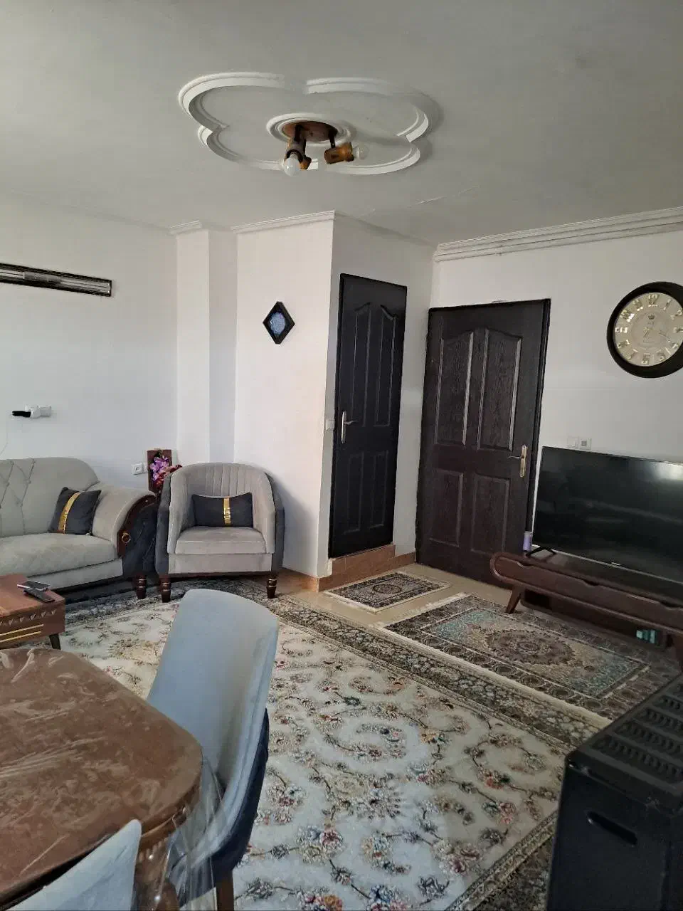 آپارتمان. واحد 75متری.|فروش آپارتمان|رشت, آب و برق|دیوار