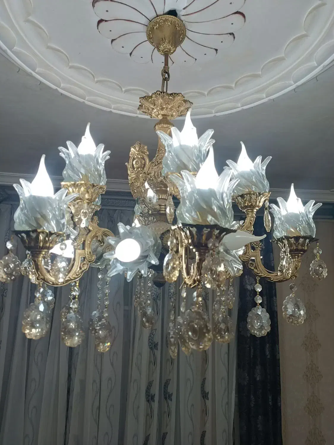 لوستر برنزی 18شعله|لوستر و چراغ آویز|خسروشاه, |دیوار