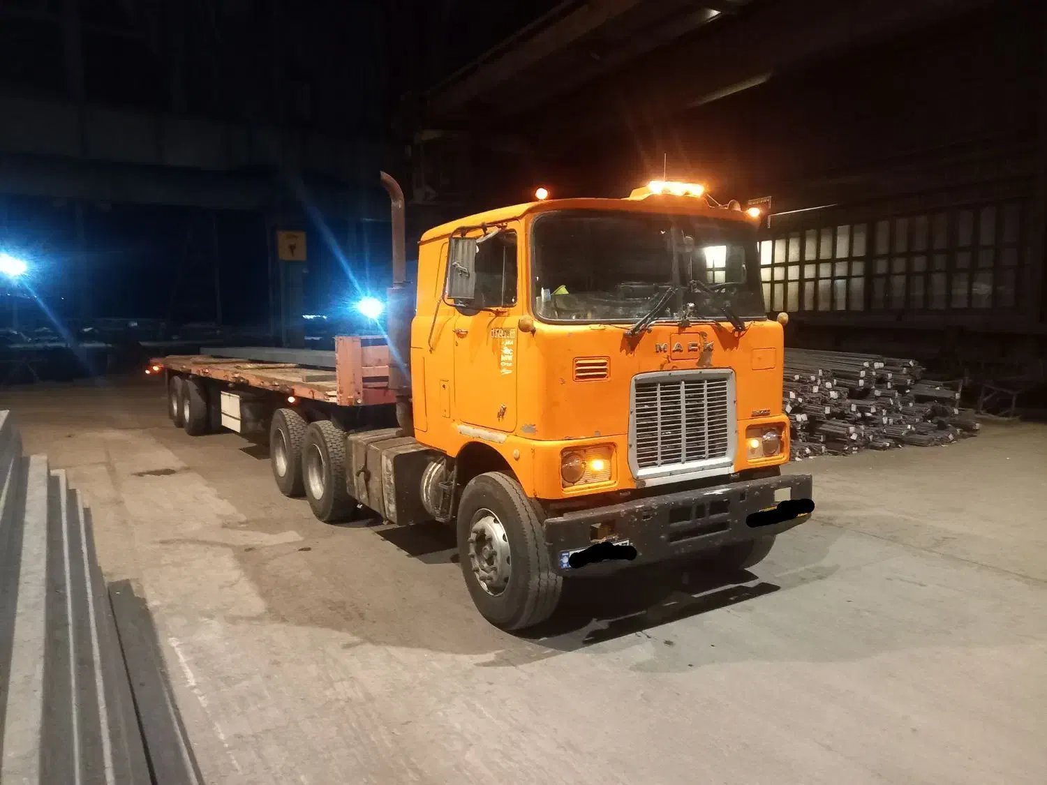 کشنده ماک همراه با کفی ۱۲.۶۰|خودرو سنگین|تبریز, |دیوار