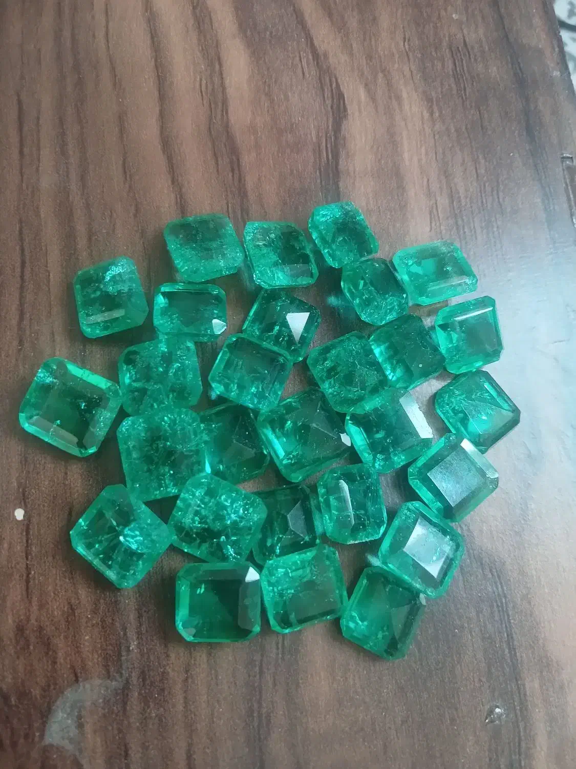 زمرد برزیل|جواهرات|تهران, لویزان|دیوار