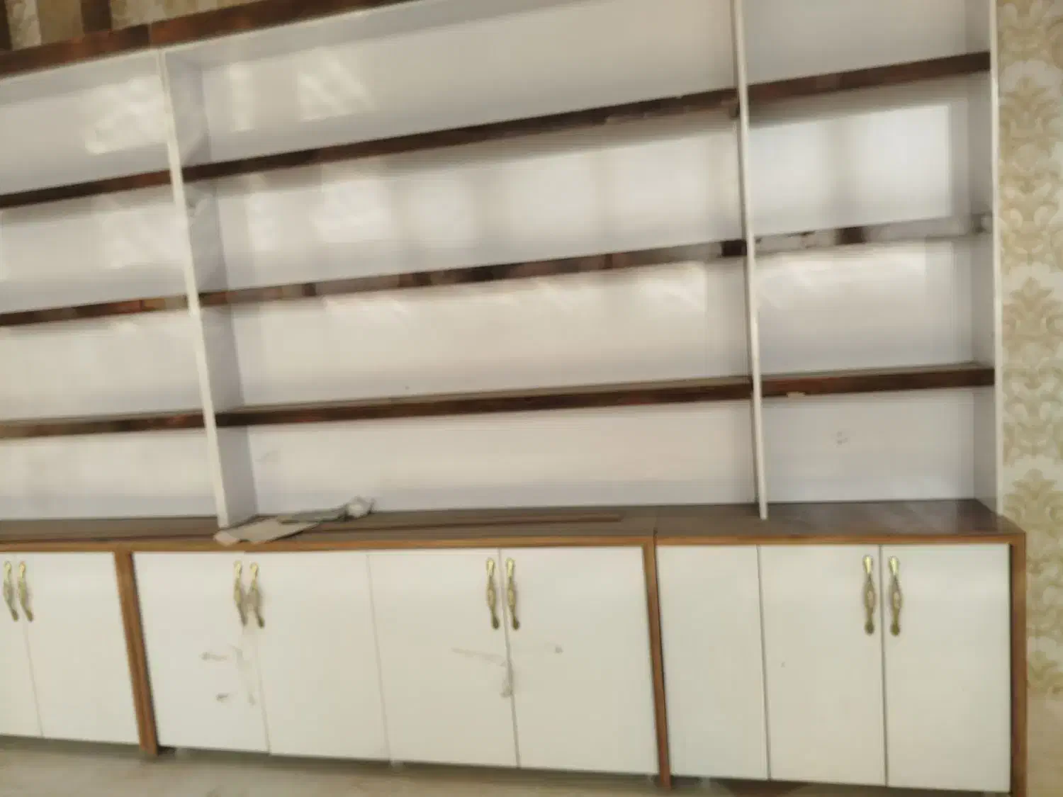 کابینت و ویترین|بوفه، ویترین، کنسول|بناب, |دیوار