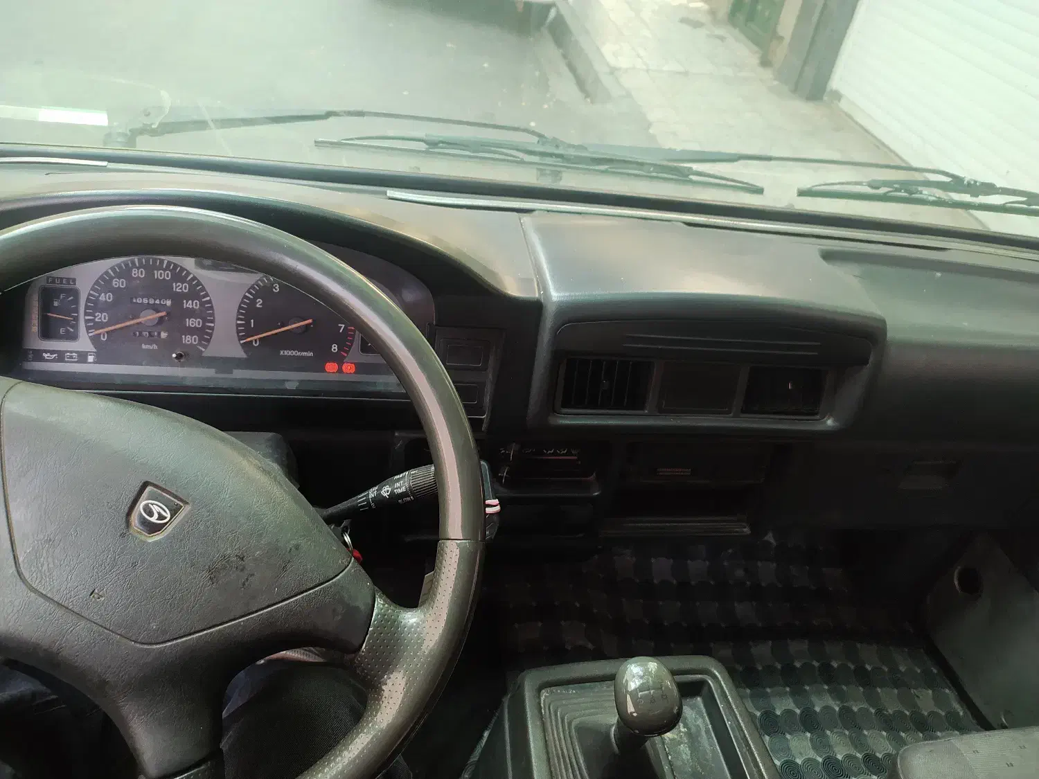 ون دلیکا 2000 تاکسی|خودرو سواری و وانت|تهران, نازی‌آباد|دیوار