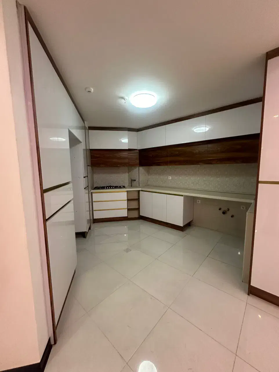 ۱۴۵مترآپارتمان۳خواب/ویو بوستان علوی/شهرک زعفرانیه|فروش آپارتمان|قم, الغدیر|دیوار