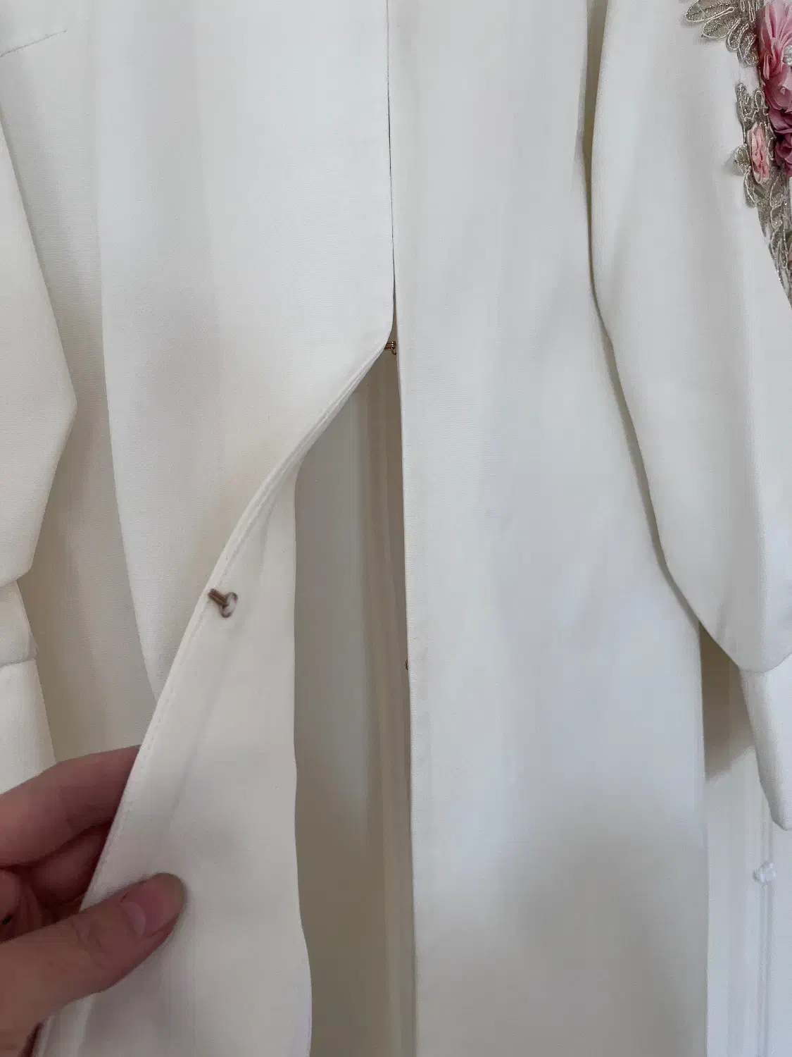 مانتو مجلسی مناسب عروس|لباس|رباط‌کریم, رباط‌کریم|دیوار