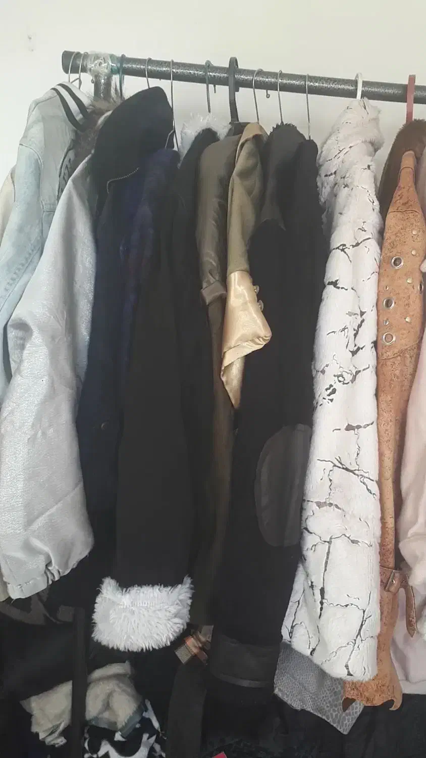 پالتو بارانی لباس ۲۰۰تومنی|لباس|پرند, فاز ۵|دیوار