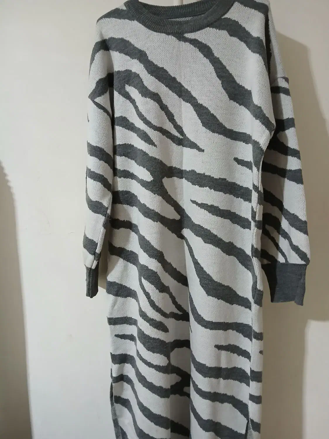 بافت شیک وبلندکاملاسالم مناسب تاسایز۴۶|لباس|ملایر, |دیوار