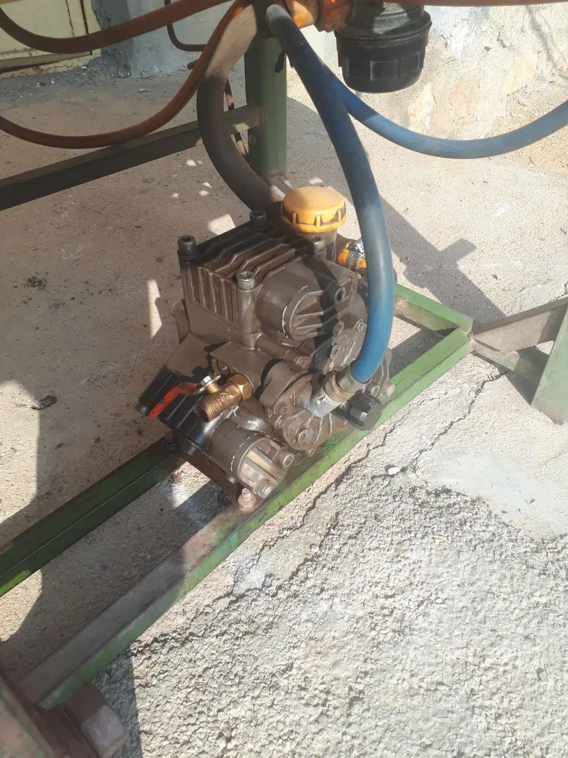 سمپاش و لاستیک تراکتور|قطعات یدکی و لوازم جانبی|روانسر, |دیوار