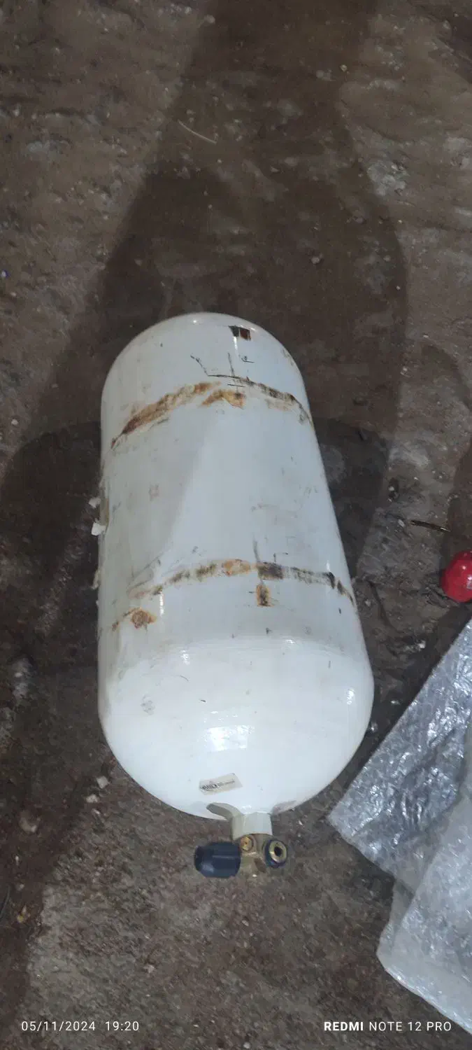 کپسول گاز cnjمخزن بزرگ|قطعات یدکی و لوازم جانبی|اسفراین, |دیوار