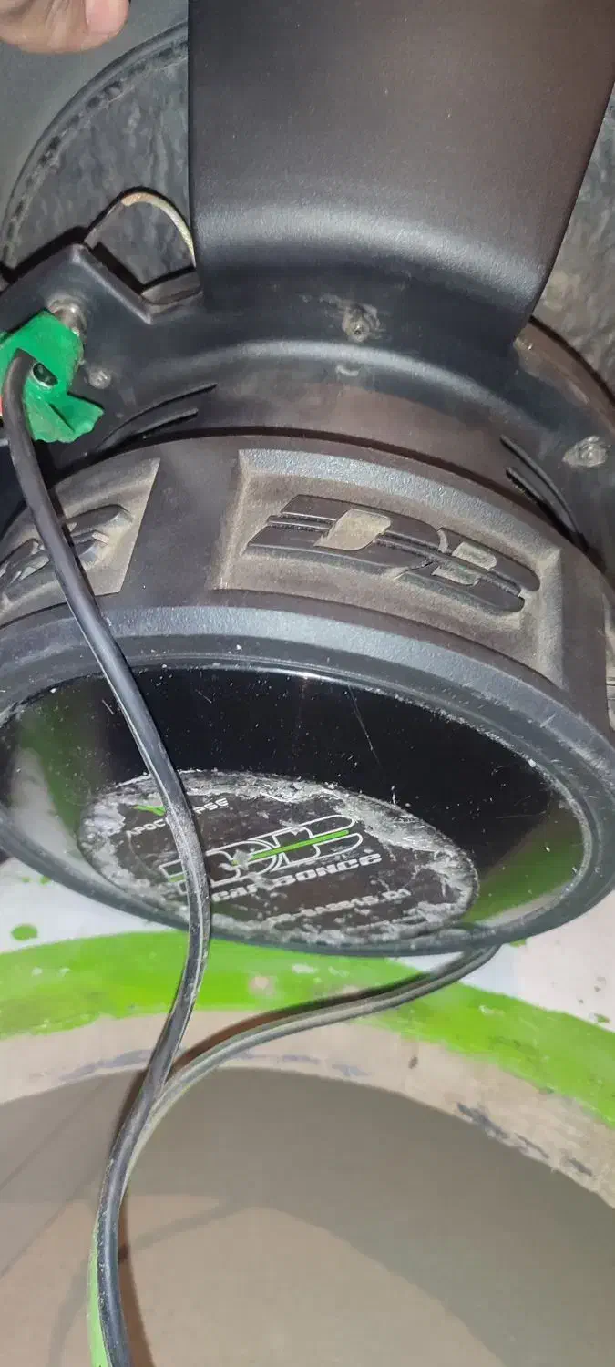 سابالفارد|صوتی و تصویری|ملایر, |دیوار