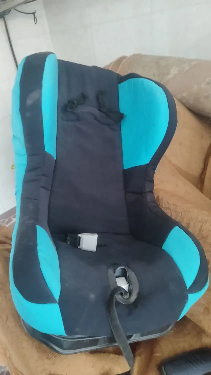 صندعلی کودک خودرو|تخت و صندلی بچه|میانه, |دیوار