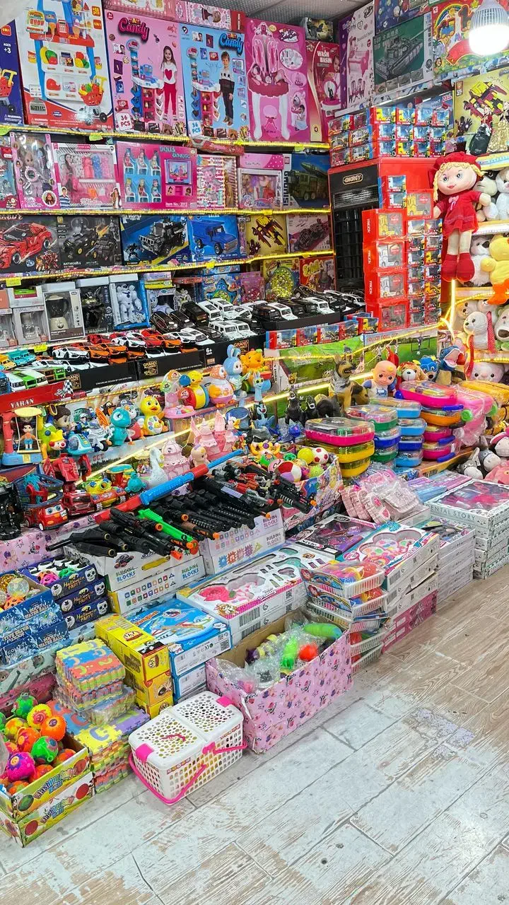 2نفرفروشنده خانم|استخدام خدمات فروشگاه و رستوران|خرم‌آباد, |دیوار