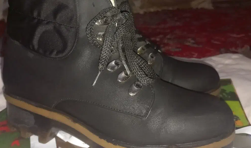 پوتین درحد خیلی نو|کیف، کفش، کمربند|مراغه, |دیوار