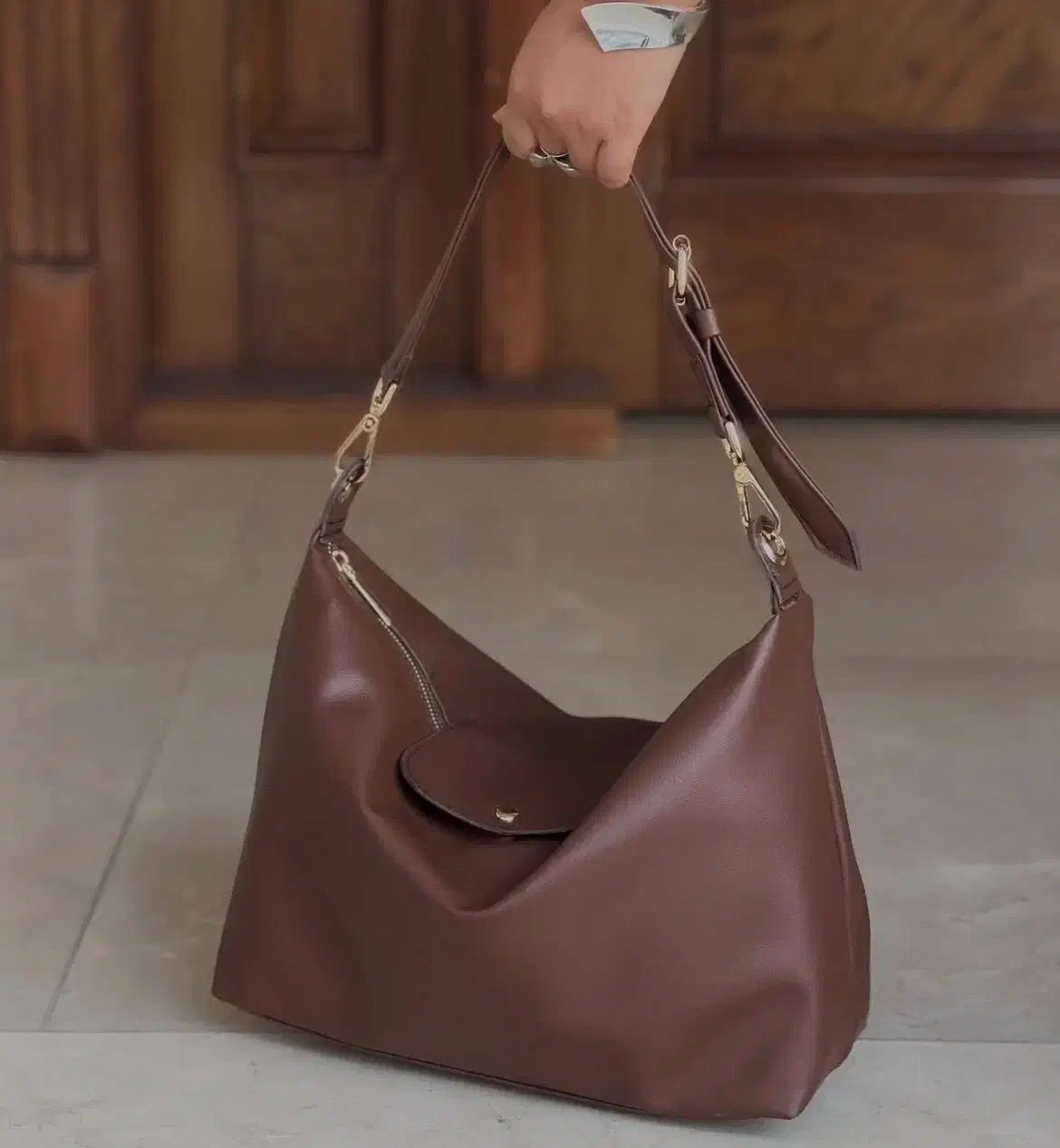 کیف دوشی قهوه ای|کیف، کفش، کمربند|رشت, جهاد|دیوار