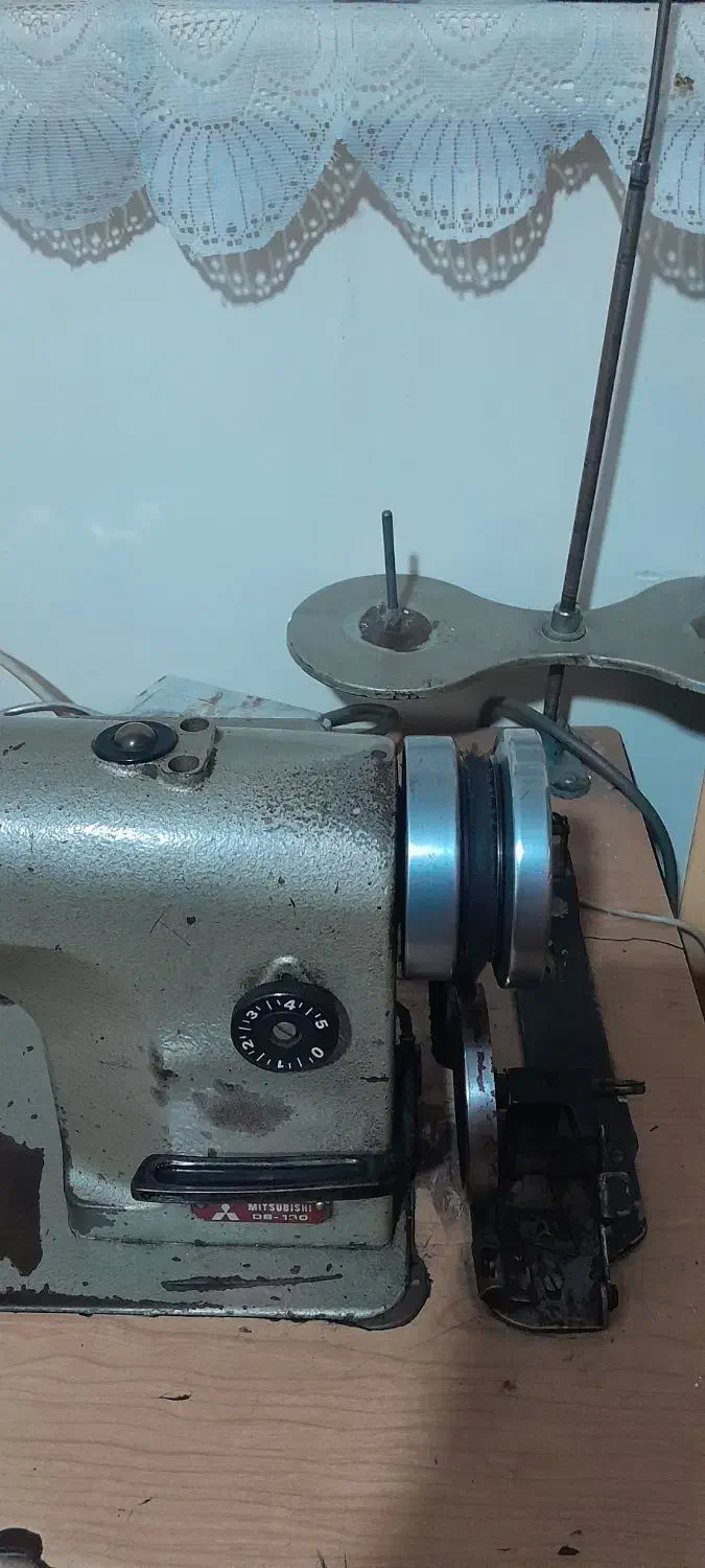 چرخ خیاطی|چرخ خیاطی و ریسندگی|ری, شهرک نظامی|دیوار