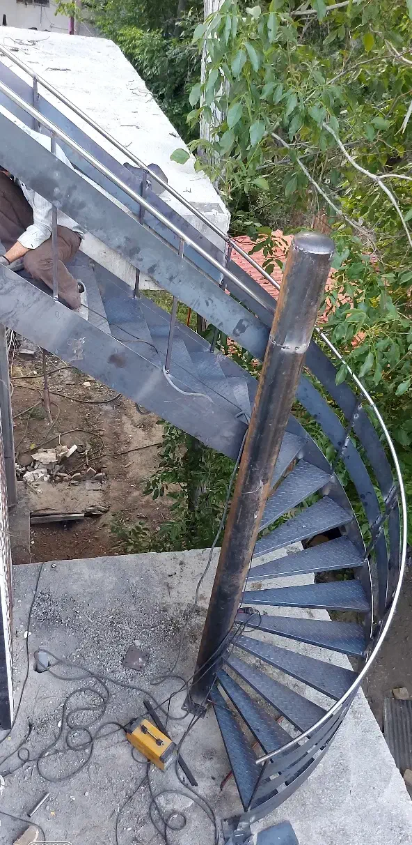 راه پله گرد مدرن A2026 نوین|مصالح و تجهیزات ساختمان|تهران, زرگنده|دیوار