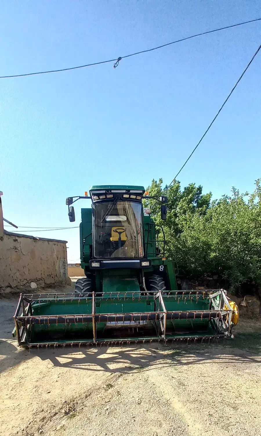 کمباین مدل۱۴۰۰موتور لوو|خودرو سنگین|سنندج, |دیوار