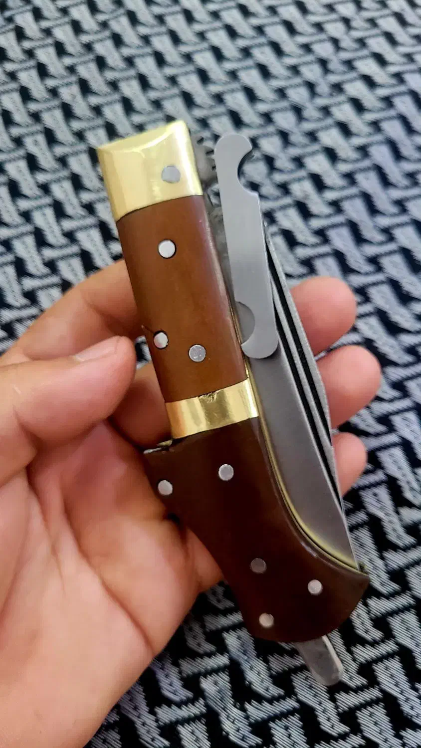 چاقوقدیمی‌دنده‌ای‌افغان‌‌|کوهنوردی و کمپینگ|کاشان, سه راه پرورشگاه|دیوار