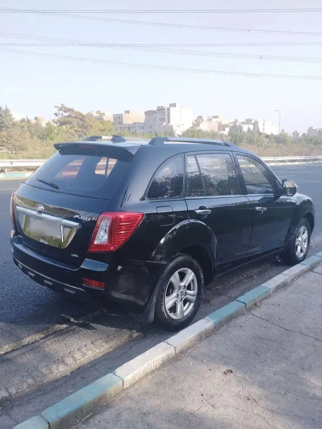 لیفان x60 دنده هیلمنی مدل ۱۳۹۳ سندتک برگ کم کارکرد|خودرو سواری و وانت|تهران, شهران شمالی|دیوار