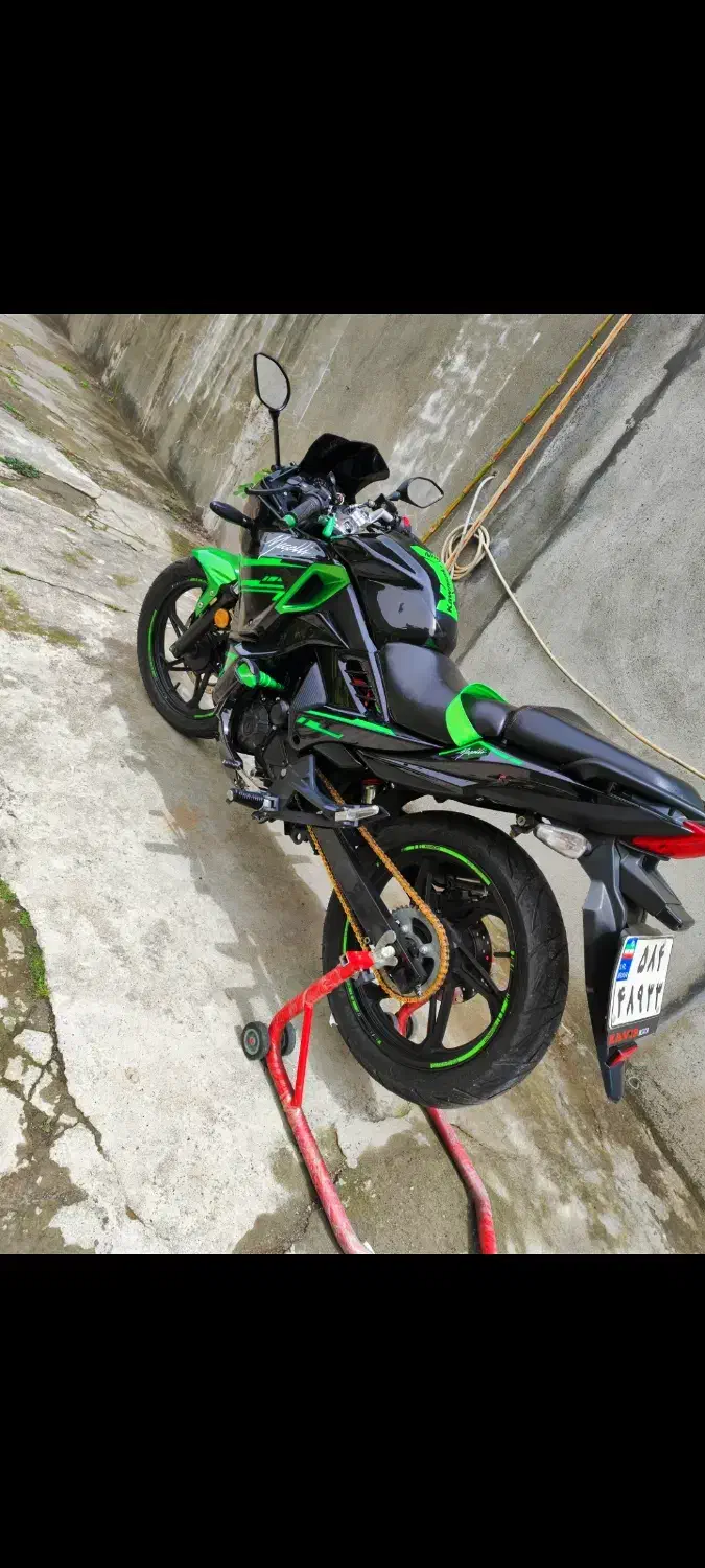 مگلی ۲۰۰|موتورسیکلت|رشت, سعدی (تختی)|دیوار