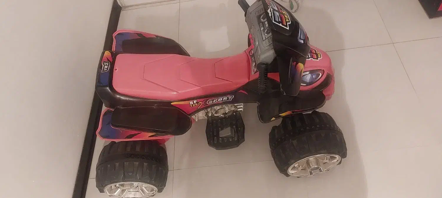 موتور شارژی کاملا نو|اسباب‌بازی بچه|شیراز, درکی|دیوار