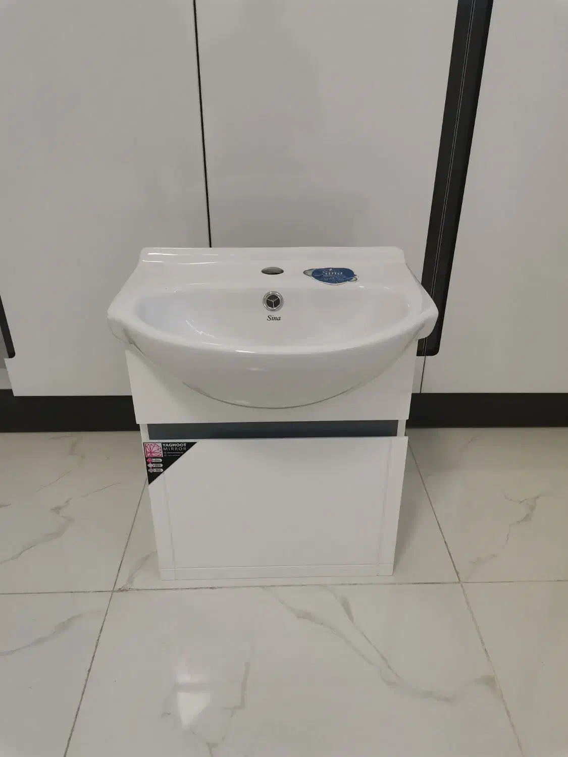 روشویی و کمد mdf زیرروشویی|لوازم سرویس بهداشتی|کوهمره, |دیوار