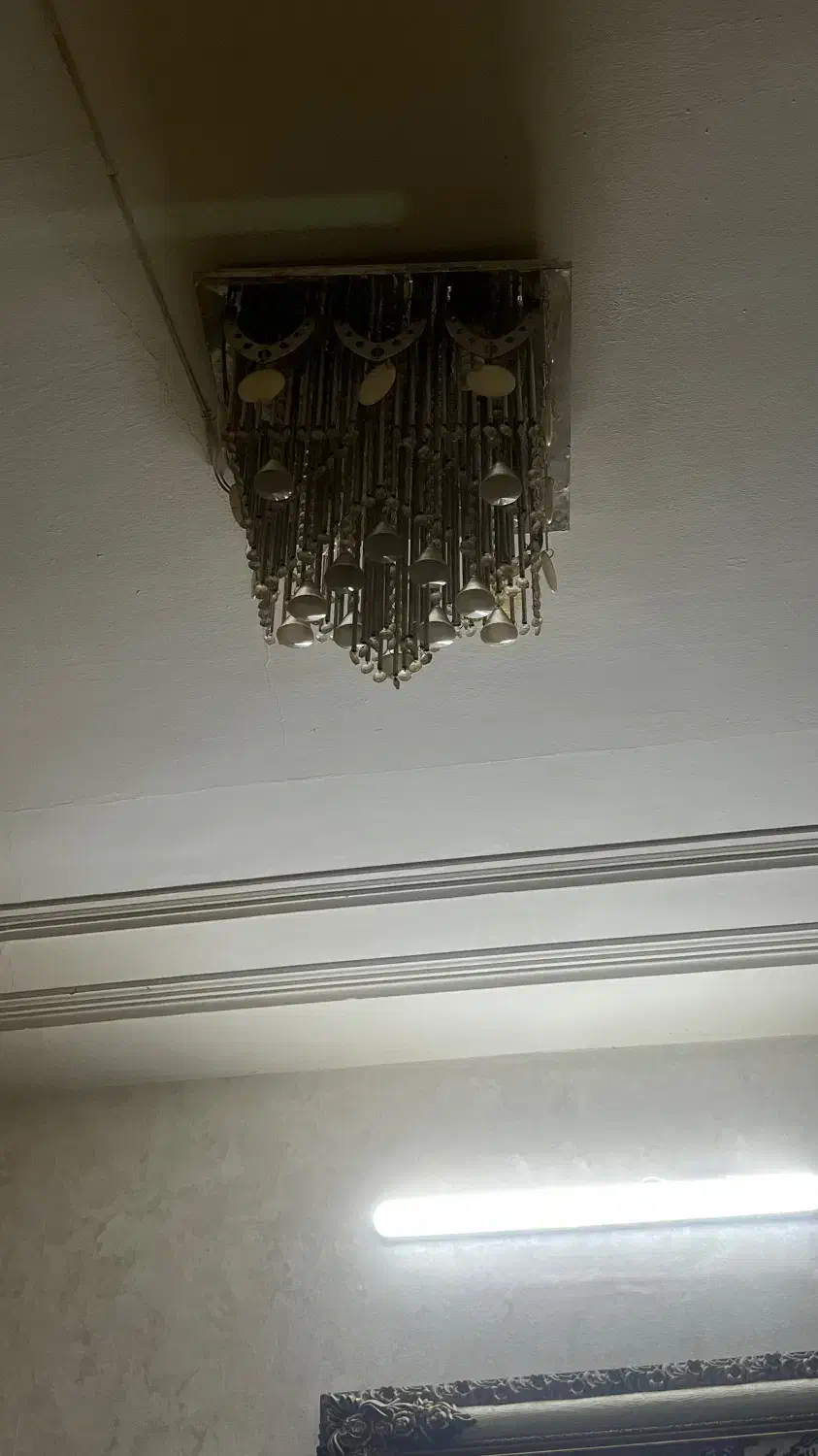 دو عدد لوستر کریستالی|لوستر و چراغ آویز|زاهدان, |دیوار