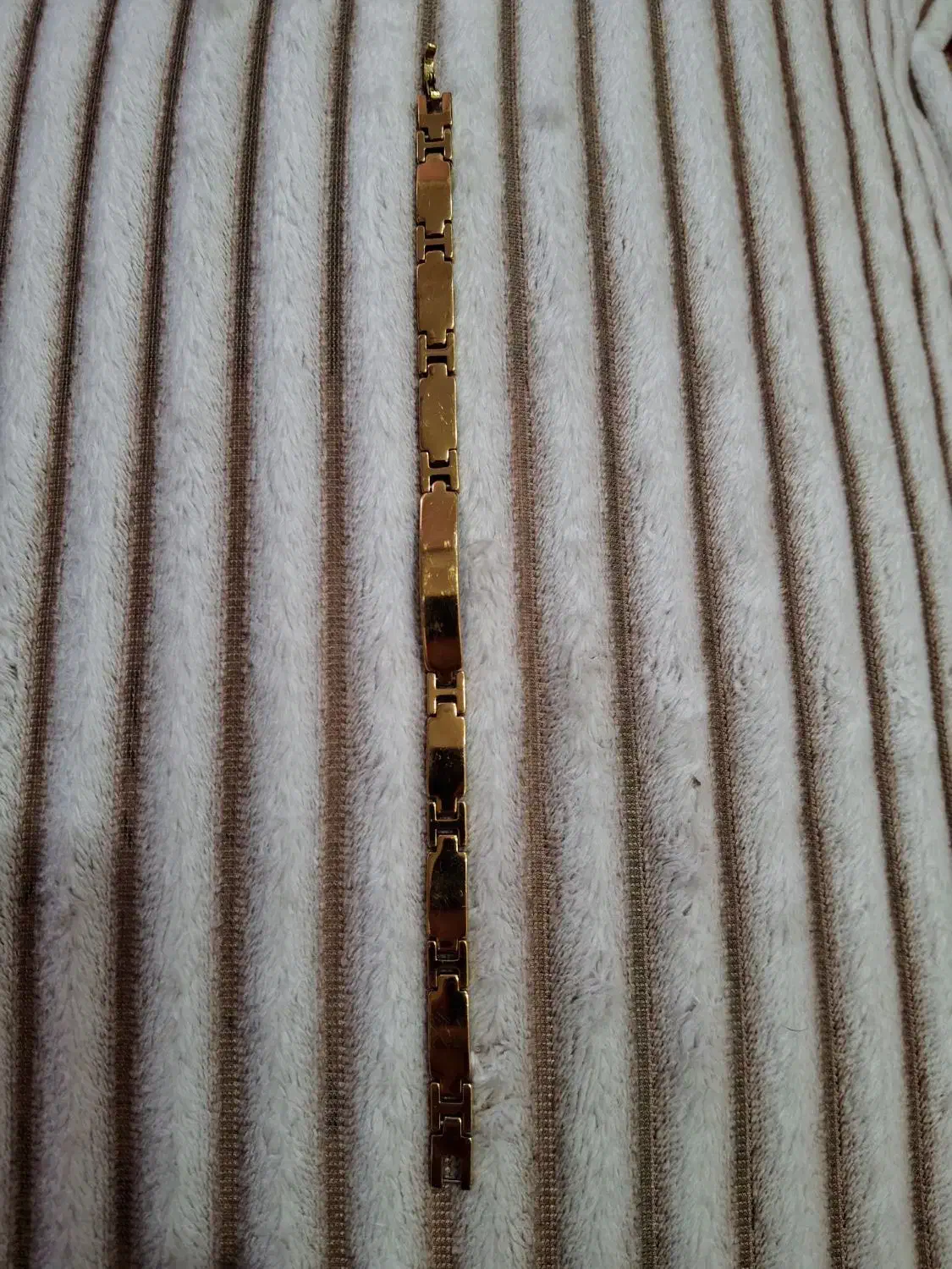 دستبند|بدلیجات|دوگنبدان, |دیوار